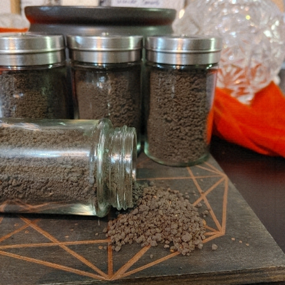 𝅺graveyard Dirt 1/3 cup